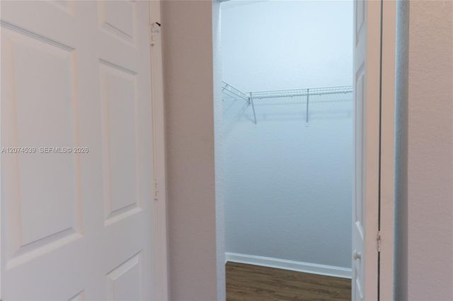 806 N Santa Catalina Circle, North Lauderdale, FL 33068