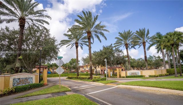 806 N Santa Catalina Circle, North Lauderdale, FL 33068
