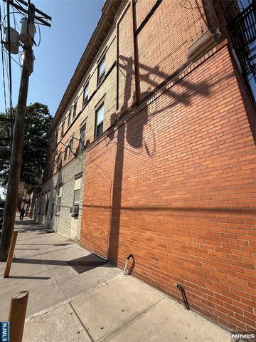 6201 Hudson Avenue, West New York, NJ 07093