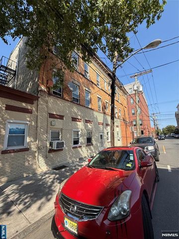 6201 Hudson Avenue, West New York, NJ 07093
