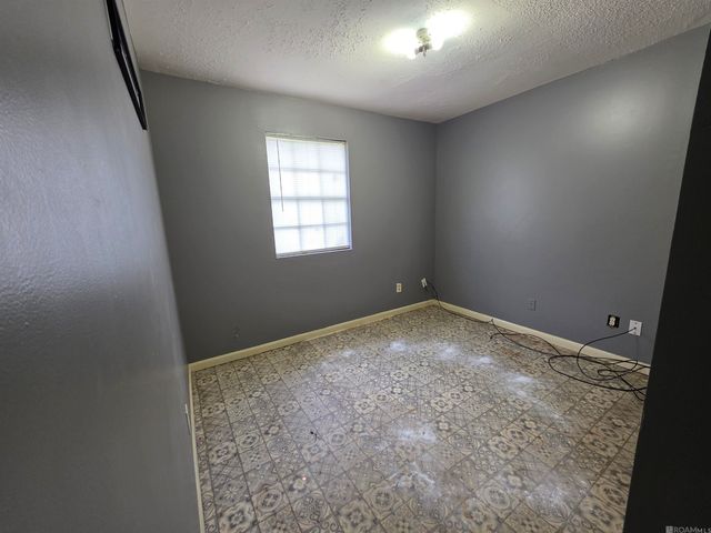 1727 Mcarthur Dr, Slidell, LA 70460