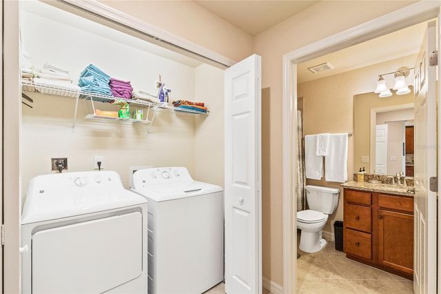 5558 PALMER CIRCLE 105, Bradenton, FL 34211