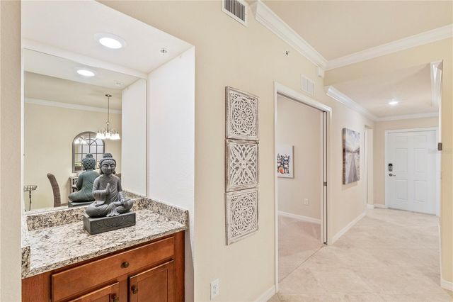 5558 PALMER CIRCLE 105, Bradenton, FL 34211