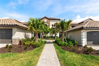 5558 PALMER CIRCLE 105, Bradenton, FL 34211