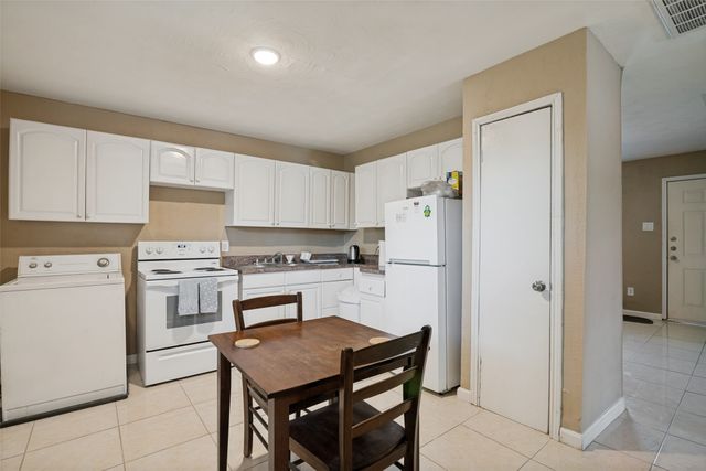826 Beverly Drive, Garland, TX 75040