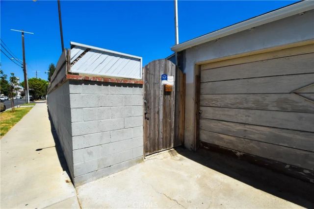 15058 Friar Street, Van Nuys, CA 91411