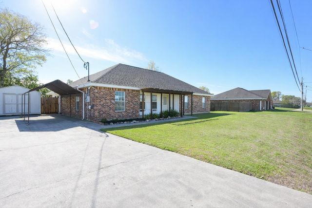 105 Bayou Vista Drive, Thibodaux, LA 70301