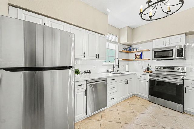 4004 LADY PALM COURT, Tampa, FL 33624