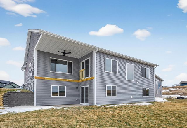 6120 Cody Lane NW, Rochester, MN 55901