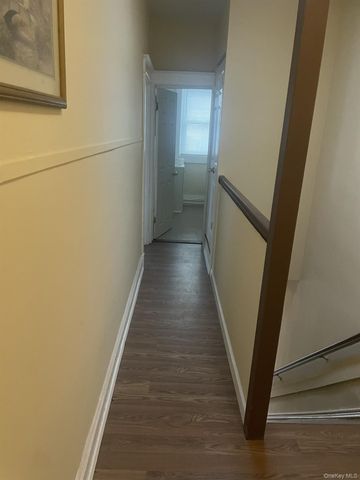 61 Larkfield Road B, East Northport, NY 11731