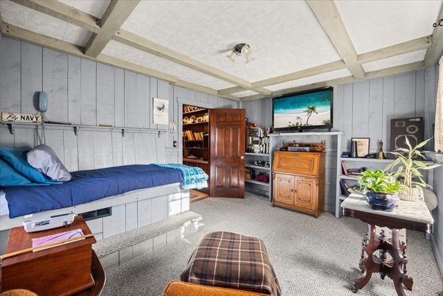 15 Seaview Ave, Swansea, MA 02777