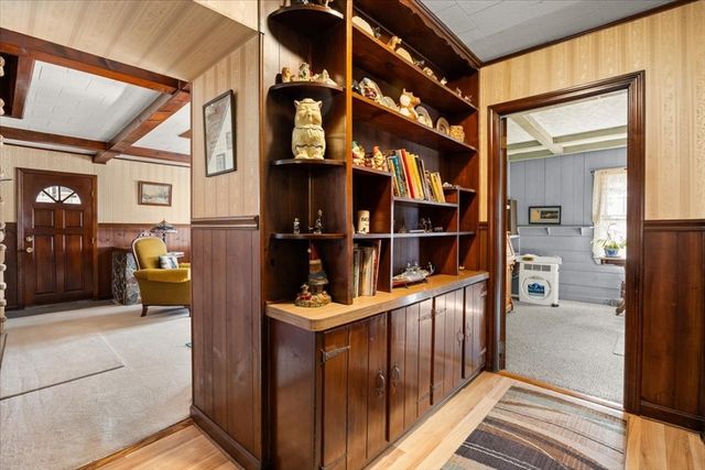 15 Seaview Ave, Swansea, MA 02777