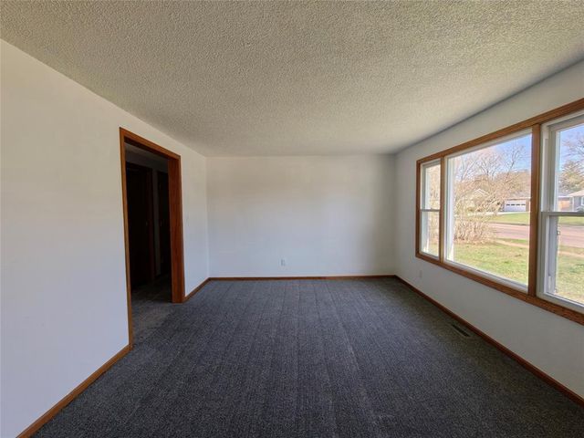 2212 Bartlett Avenue, Altoona, WI 54720