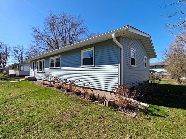 2212 Bartlett Avenue, Altoona, WI 54720