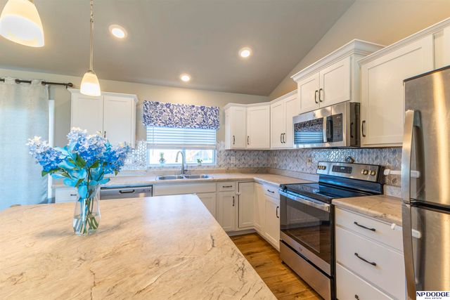 14822 S 19th Street, Bellevue, NE 68123