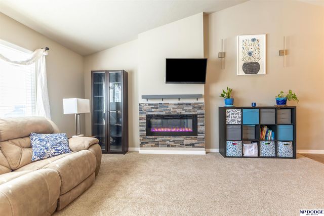 14822 S 19th Street, Bellevue, NE 68123