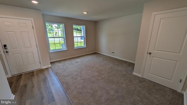 568 SWAMP CREEK RD, Bechtelsville, PA 19505