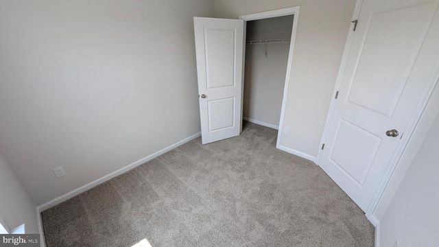 568 SWAMP CREEK RD, Bechtelsville, PA 19505