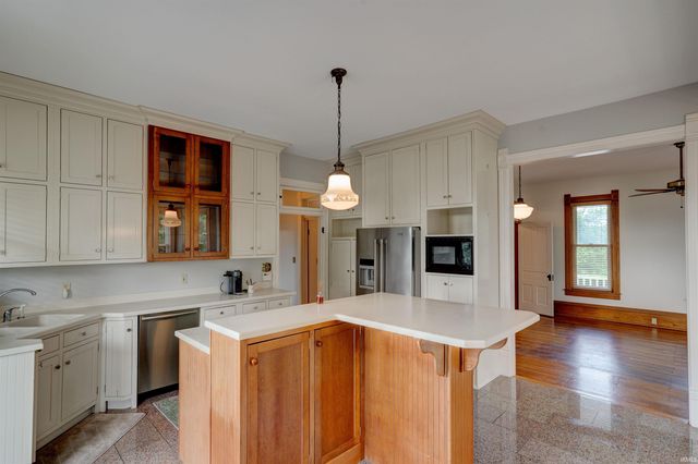 9555 S 475 E, Ferdinand, IN 47532