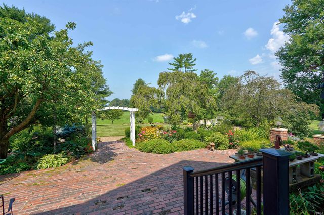 9555 S 475 E, Ferdinand, IN 47532