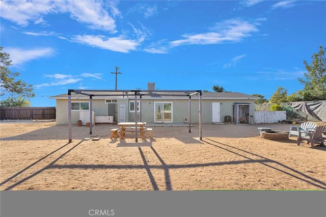 12696 Kiowa Road, Apple Valley, CA 92308