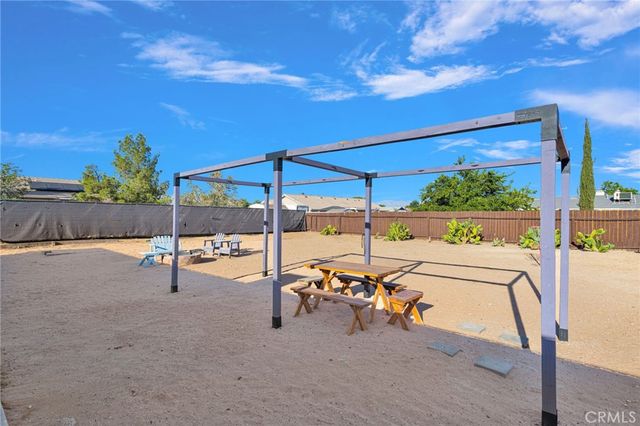 12696 Kiowa Road, Apple Valley, CA 92308