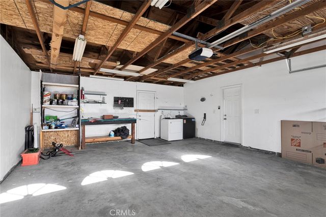 12696 Kiowa Road, Apple Valley, CA 92308