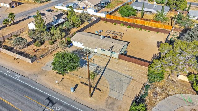 12696 Kiowa Road, Apple Valley, CA 92308