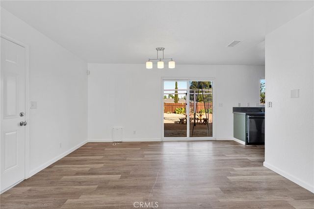 12696 Kiowa Road, Apple Valley, CA 92308