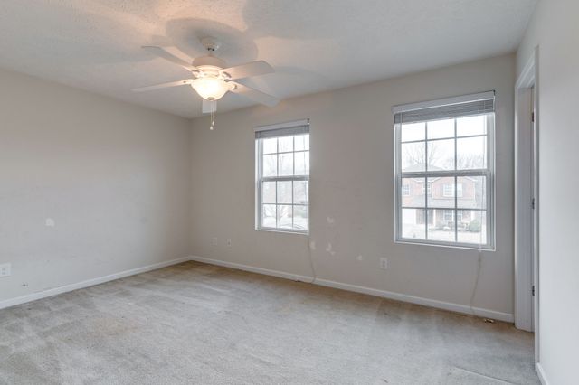 1053 Gannett Rd, Hendersonville, TN 37075