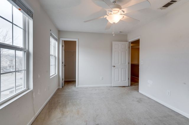 1053 Gannett Rd, Hendersonville, TN 37075