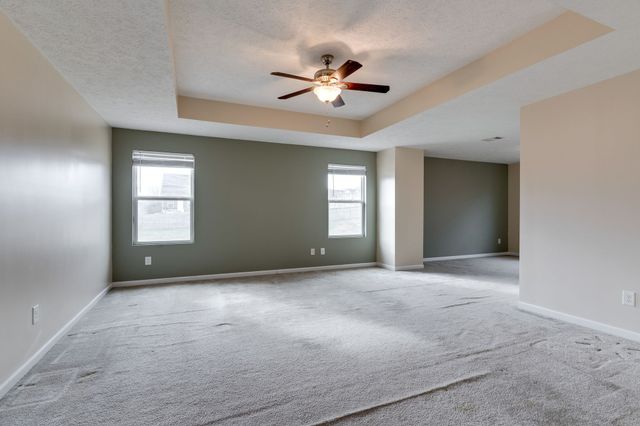 1053 Gannett Rd, Hendersonville, TN 37075