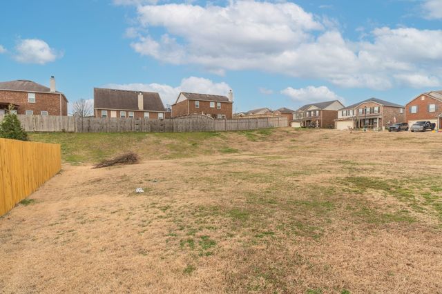 1053 Gannett Rd, Hendersonville, TN 37075