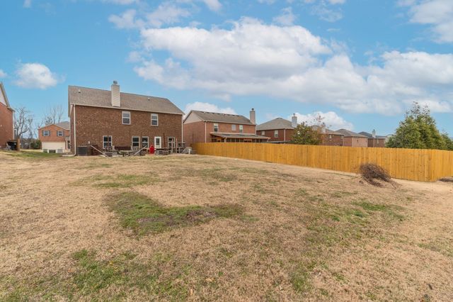 1053 Gannett Rd, Hendersonville, TN 37075