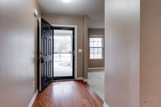 1053 Gannett Rd, Hendersonville, TN 37075