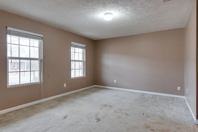 1053 Gannett Rd, Hendersonville, TN 37075