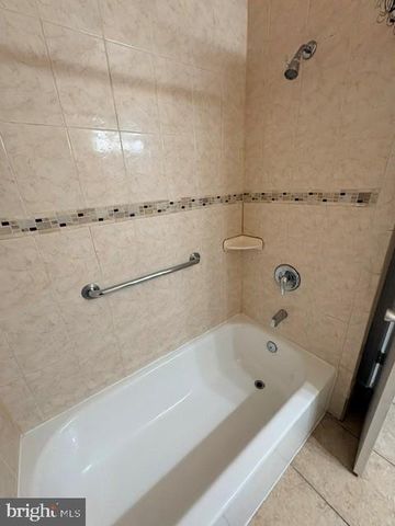 10252 FRIENDSHIP CT, Fairfax, VA 22032