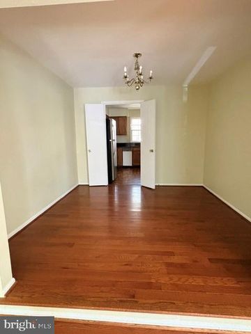 10252 FRIENDSHIP CT, Fairfax, VA 22032