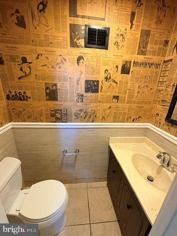 10252 FRIENDSHIP CT, Fairfax, VA 22032