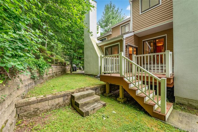110 Woods End Road, Chappaqua, NY 10514