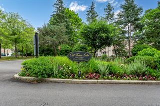 110 Woods End Road, Chappaqua, NY 10514
