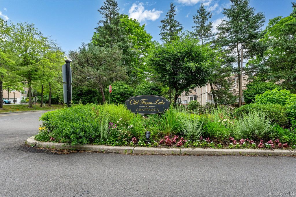 110 Woods End Road, Chappaqua, NY 10514