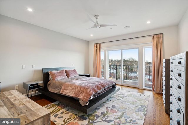 325 WRIGHT ST, Philadelphia, PA 19128
