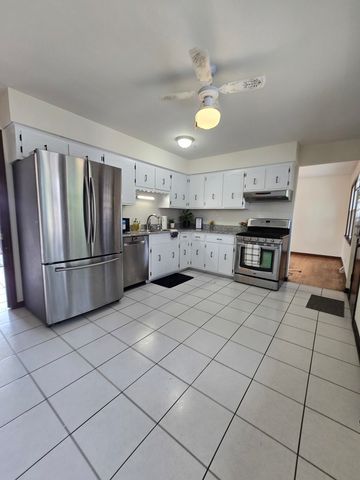 7014 Wilcox Avenue, Darien, IL 60561