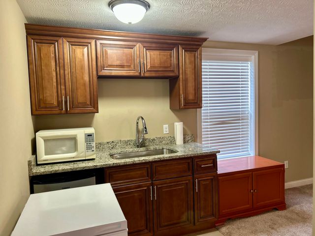 335 Natures Valley Drive, Somerset, KY 42503