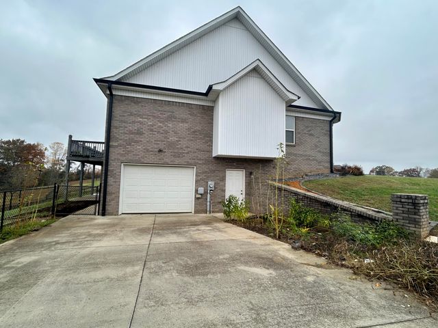 335 Natures Valley Drive, Somerset, KY 42503