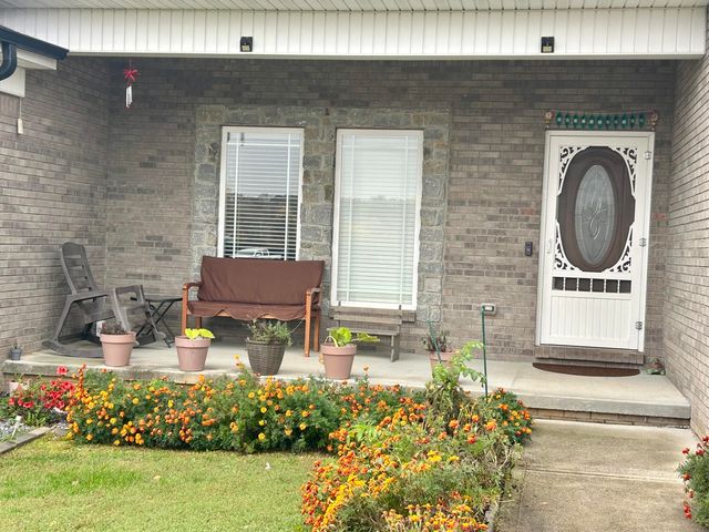 335 Natures Valley Drive, Somerset, KY 42503