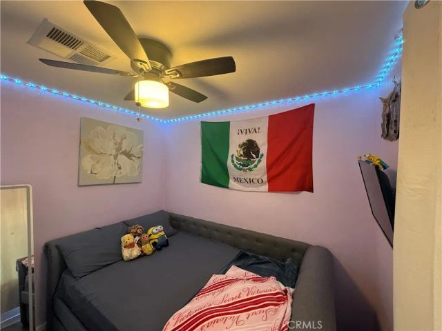 227 Palos Verdes, Santa Ana, CA 92704