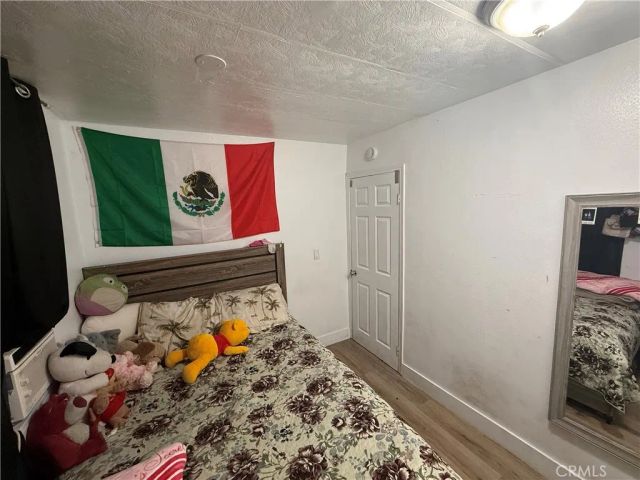 227 Palos Verdes, Santa Ana, CA 92704