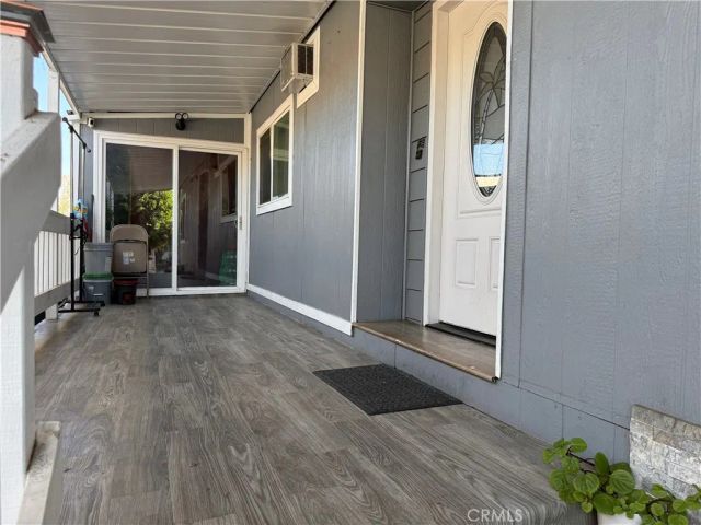 227 Palos Verdes, Santa Ana, CA 92704